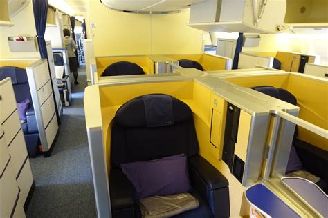 Review: ANA 777.